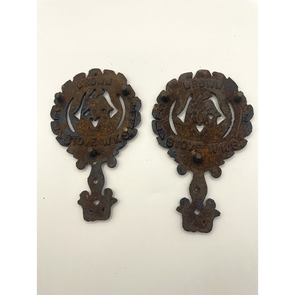 Vintage Cast Iron Trivet Footed American Patriotic Eagle Heart